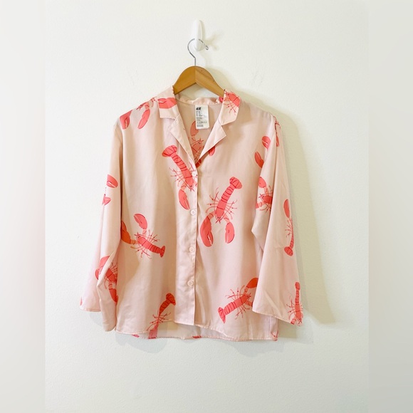 H&M Crawfish Pajama Set - Picture 2 of 6